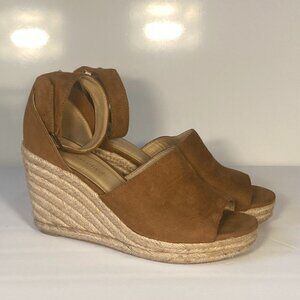 Cityclassified SZ 8.5 Cognac color suede peep toe jute wedge